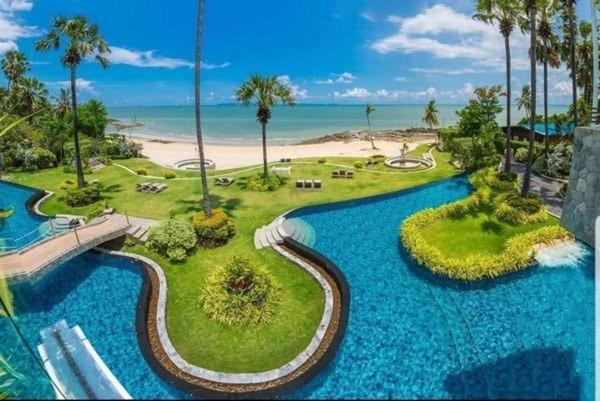 Luxurious Beachfront Pattaya Zewnętrze zdjęcie