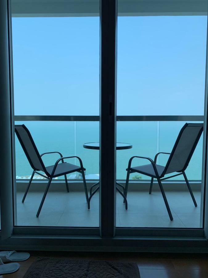 Luxurious Beachfront Pattaya Zewnętrze zdjęcie