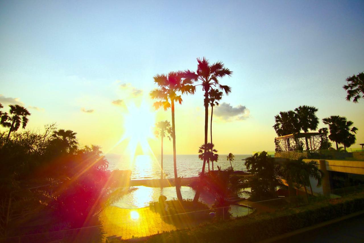 Luxurious Beachfront Pattaya Zewnętrze zdjęcie
